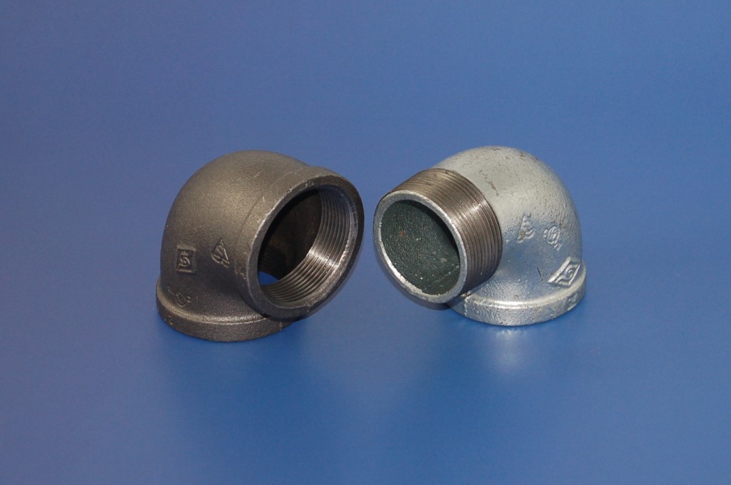 Black and galvanised malleable iron pipe fittings to BS EN 10242, Kitemarked, PN25 rated and BSPT threaded